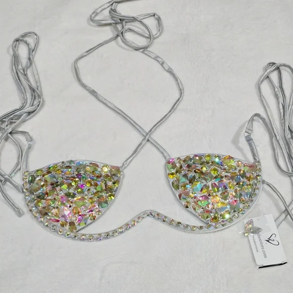Windsor ✦ Major Glow Silver Embellished Halter Bra Top Gemstone Padded Tie‑Back - Picture 11 of 14
